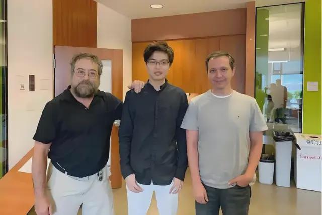 估值增速超字节、拼多多！潮汕天才做AI大模型，20天赚完一年的钱