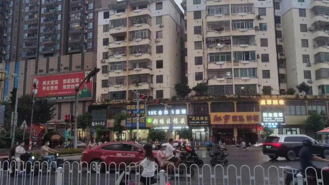 我在河南用AI鉴定玉石,8个月收入上百万|新春走基层 我在河南用AI鉴定玉石,8个月收入上百万|新春走基层