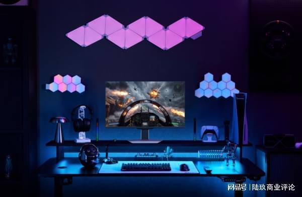 显示王者TCL显示器国内首秀交出狠牌，“三箭齐发”开启桌面胜境