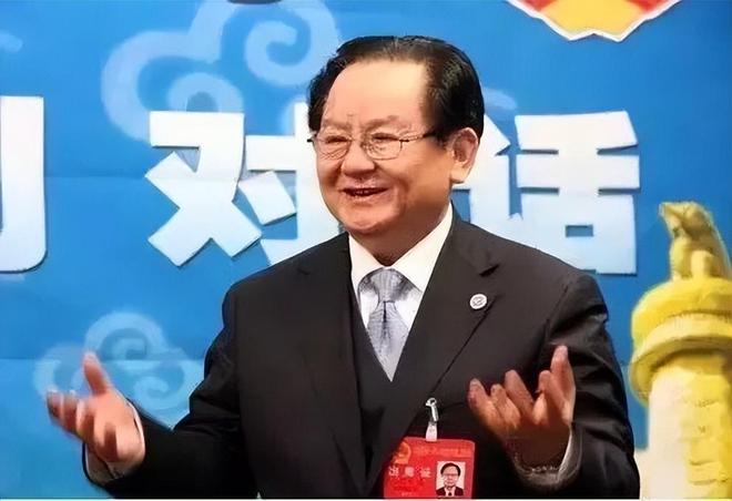 给优衣库打工30年，中国代工厂终于“上桌”了