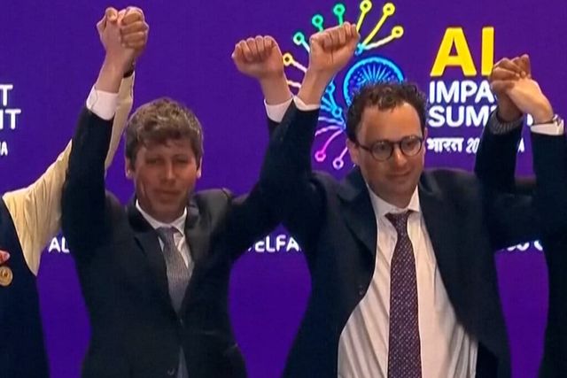 特朗普封杀Anthropic，OpenAI先声援后“背刺”，中间发生了什么