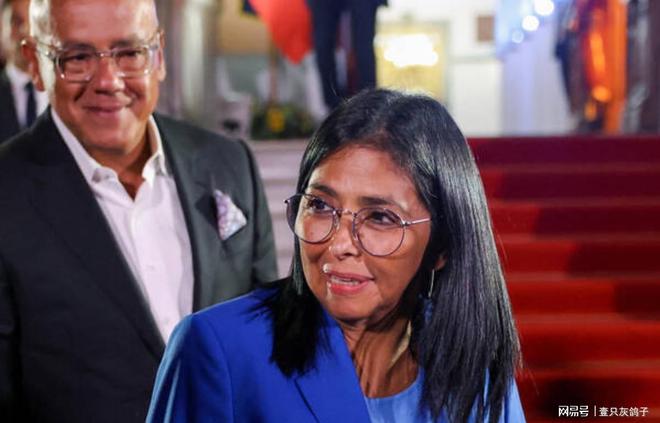 低头还不够，必须跪下！围殴伊朗的同时，华盛顿又对委内瑞拉下手