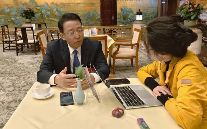 全国人大代表冯兴亚：激活万亿农村新能源车市场，抢占全球标准话语权｜两会声音