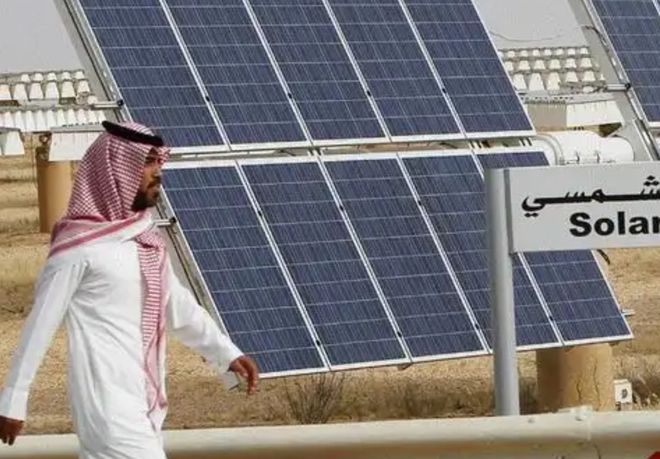 伊朗封锁霍尔木兹海峡，股债金齐跌，投资人心里苦