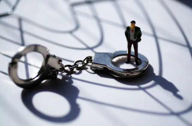 昔日“发审委女王”郭旭东涉嫌职务犯罪被移送检察机关审查起诉