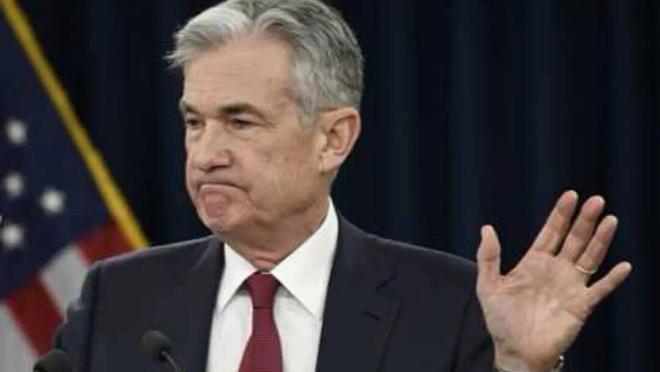 美联储今年或降息一次，鲍威尔：已做好“临时留任”准备