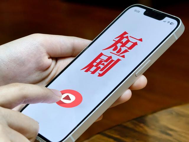 谁来告诉他们“你可以不演”？