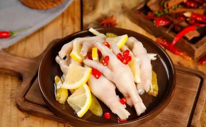 3.15曝光的毒鸡爪，最恐怖的不是双氧水，而是背后的3大疑点