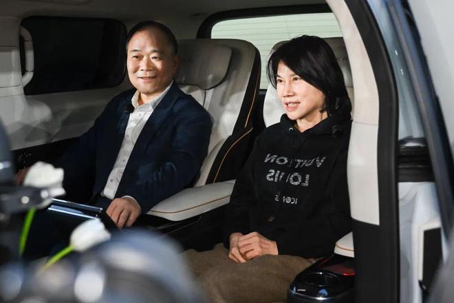 董明珠的新车 董明珠的新车