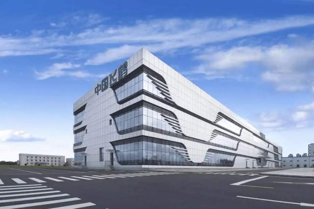 “失速”的飞鹤！全力捍卫“一哥”？(1)