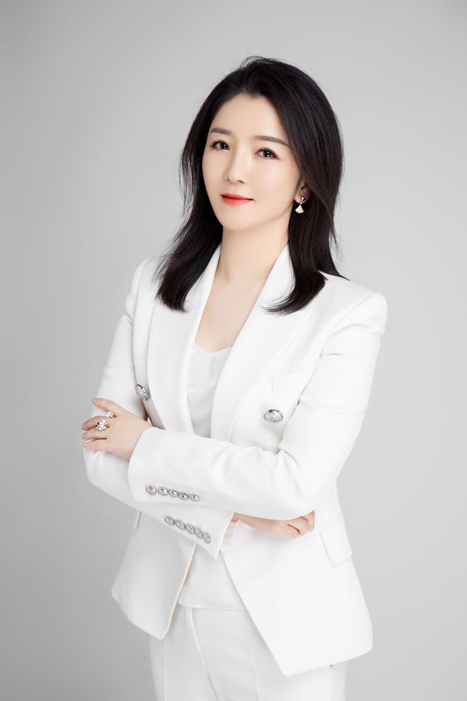 灵均投资董事长蔡枚杰：性别从不是边界，能力才是 | 她访谈