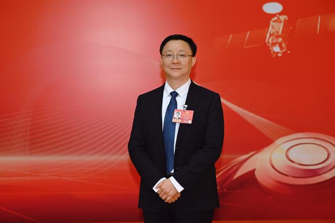 “一人公司”火了！全国人大代表、科大讯飞董事长刘庆峰：要完善适配税费规则