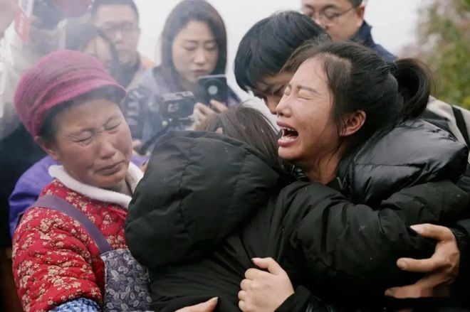 人贩子梅姨落网,背后的黑产被扒,一个时代结束了 人贩子梅姨落网,背后的黑产被扒,一个时代结束了