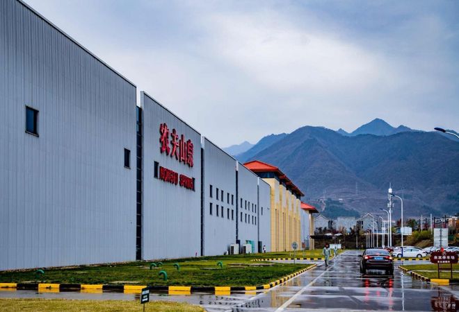 首富钟睒睒的水生意，一年卖出525亿(5)