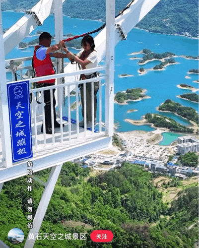 「窝囊旅游三件套」，拯救多少打工人？(11)