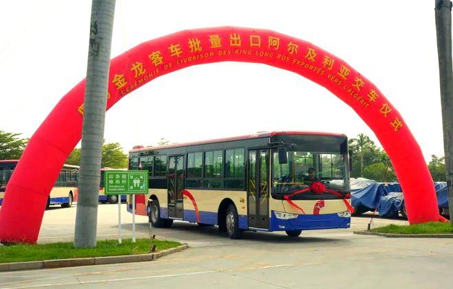 黑哥们给力!燃油客车1-2月出口2.24万辆:非洲霸榜,拉美大增!(1) 黑哥们给力!燃油客车1-2月出口2.24万辆:非洲霸榜,拉美大增!(1)