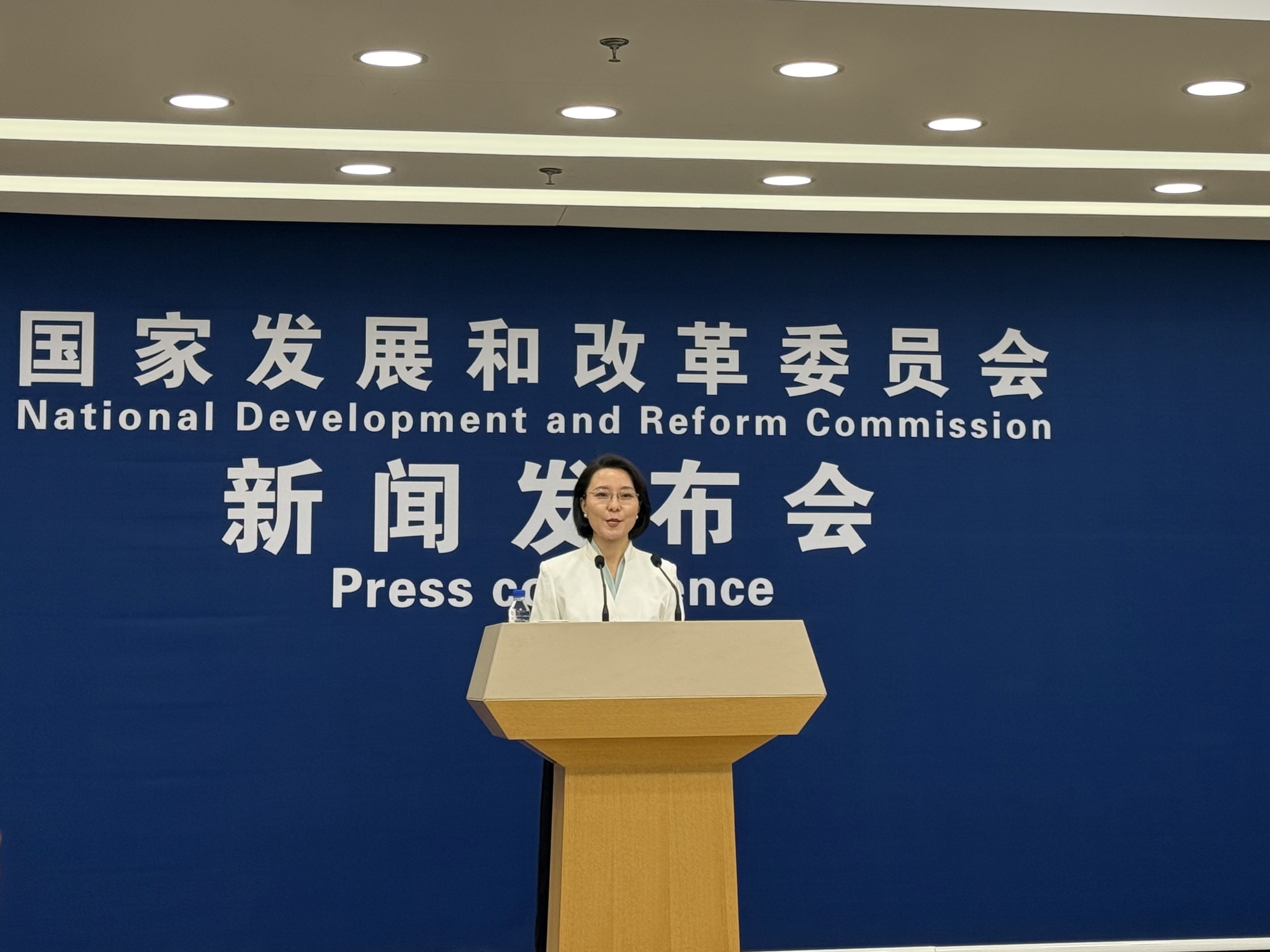 “人工智能+”领域将出新政！(1)